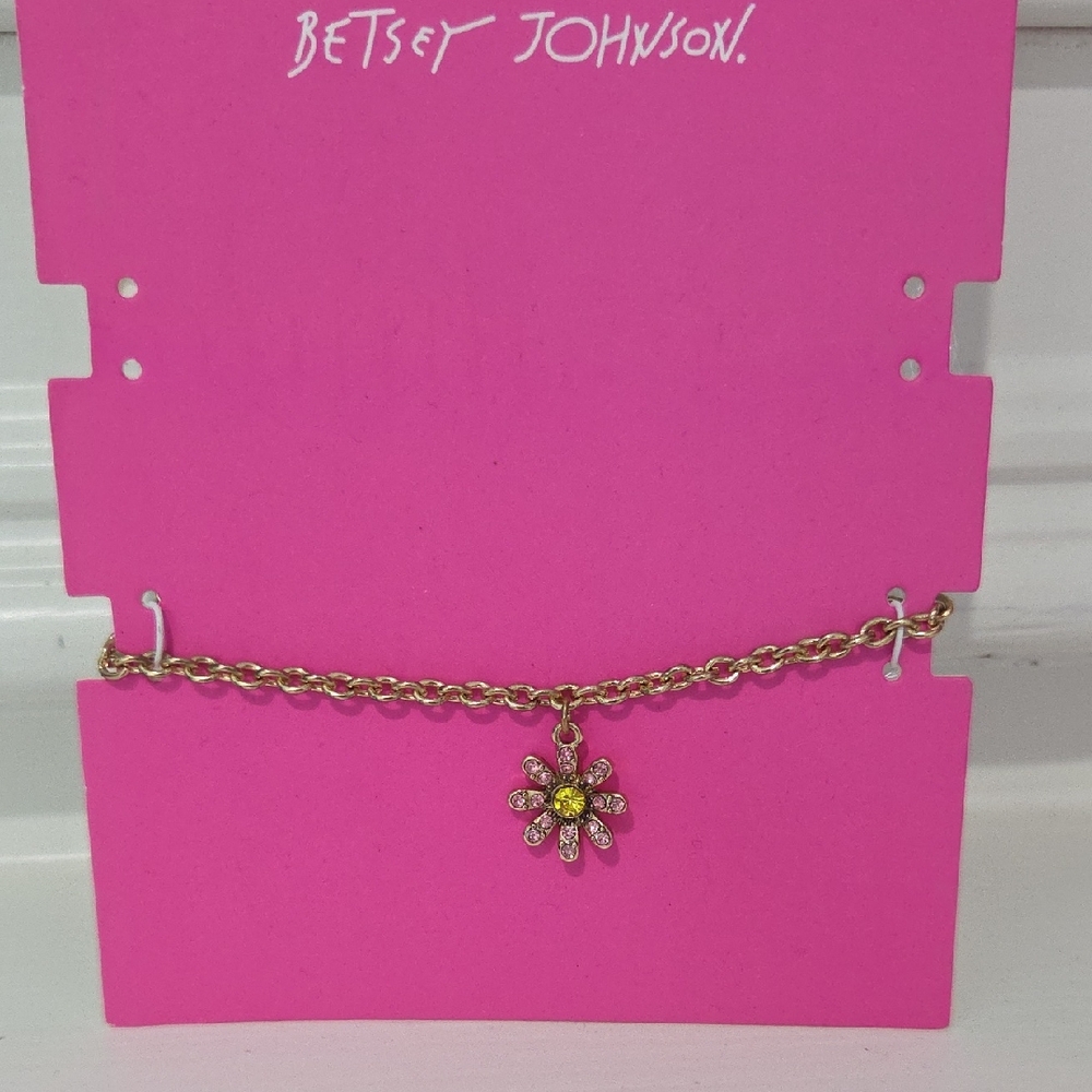 Betsey Johnson Gold Daisy Charm Necklace